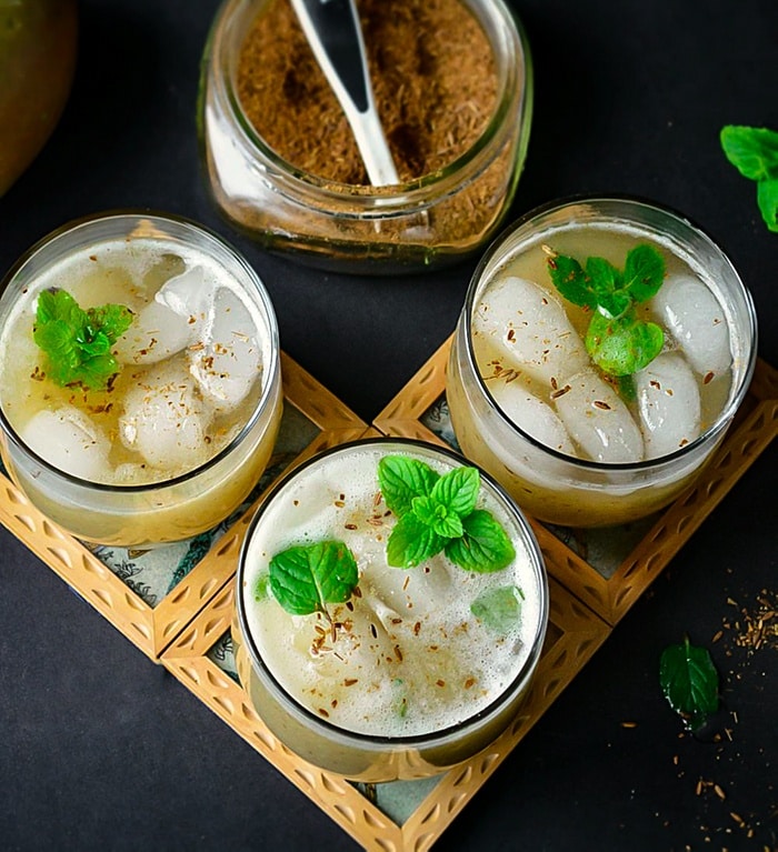 Aam Jhora with mint leaves