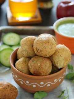 Falahari Paneer Makhane Gulgulle